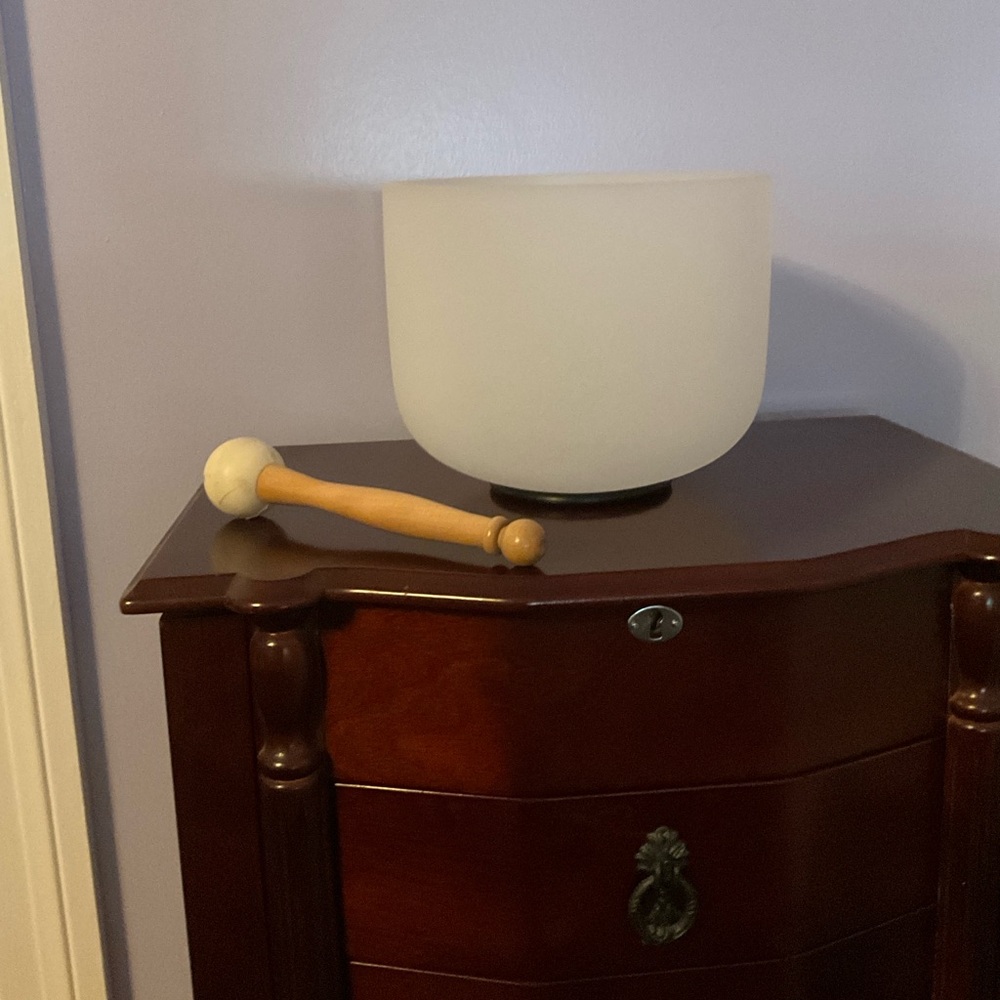 Singing bowl B-note Crown Chakra